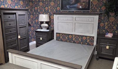 Amish Oak Bedroom. 75% OFF